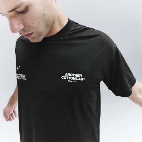T-shirt Sunday Running Club x ANOTHER COTTON LAB Unisexe, Vêtements, Noir, S - PUMA - Modalova
