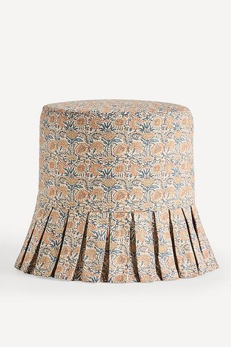 Pouf à volants imprimé Layla en Green chez - Anthropologie - Modalova