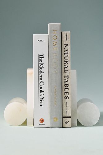 Serre-livres en marbre albâtre en Beige chez - Anthropologie - Modalova