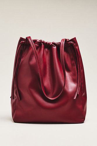 Sac fourre-tout en simili cuir souple froncé en Red chez Anthropologie - Maeve - Modalova