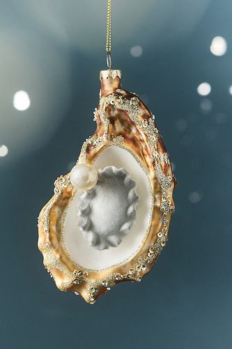 Ornement en verre huître en Gold taille: Assorted chez - Anthropologie - Modalova