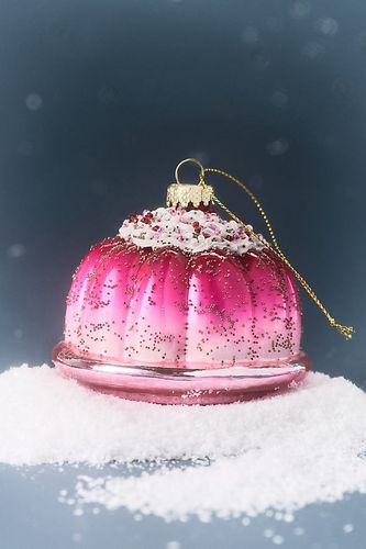 Ornement en verre en forme de moule à gelée en Pink chez - Anthropologie - Modalova