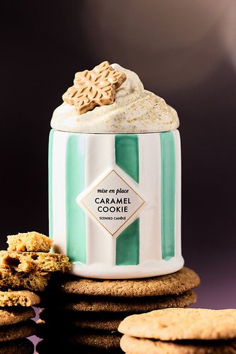 Bougie en céramique mise en place Gourmand Caramel Cookie en taille: XS chez - Anthropologie - Modalova