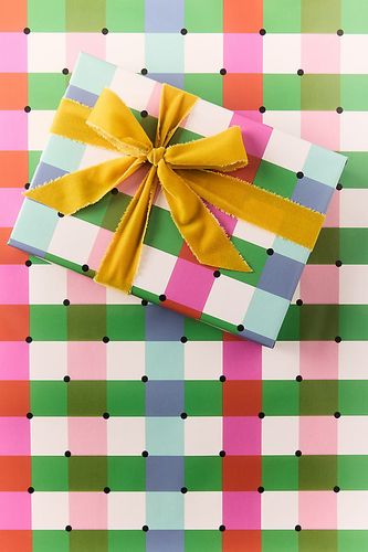 Papier d'emballage de fête assorti, ensemble de 2 en Pink chez - Anthropologie - Modalova