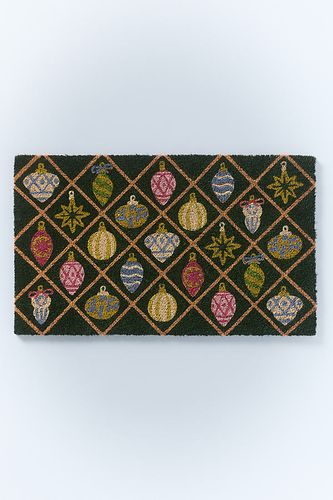 Paillasson imprimé en coco à motif grille d'ornement en Green taille: 18" x30" chez - Anthropologie - Modalova
