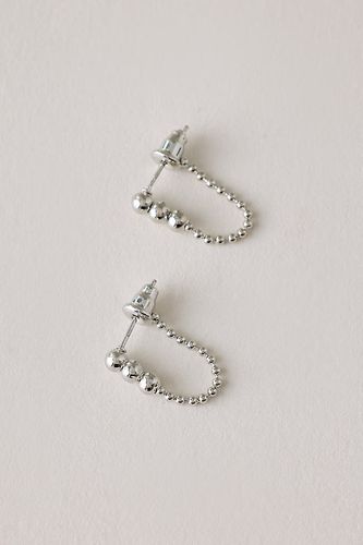 Boucles d'oreilles créoles à boules résistantes à l'eau par en - By Anthropologie - Modalova