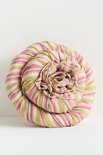 Coussin en soie imprimée à rosette taille: Shaped chez - Anthropologie - Modalova