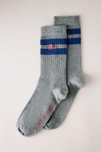 Chaussettes sportives mi-mollet en chez Anthropologie - Damson Madder - Modalova