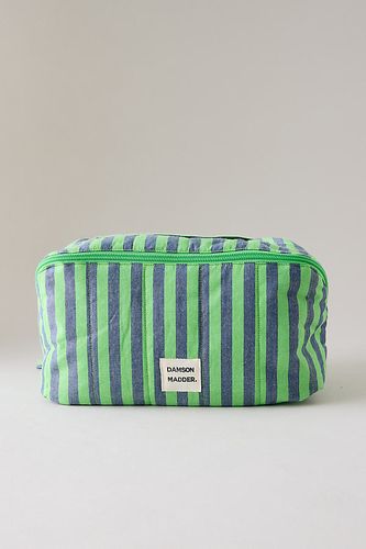 Trousse de maquillage matelassée en Blue chez Anthropologie - Damson Madder - Modalova