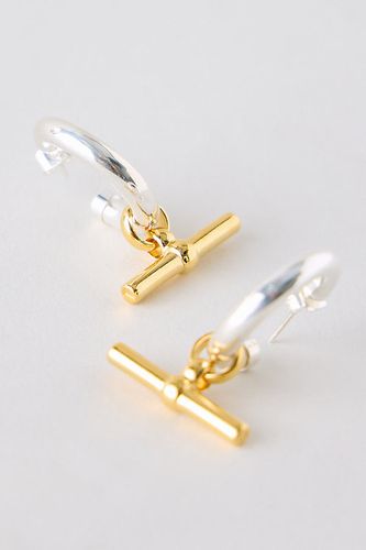 Boucles d'oreilles en métal en T chez Anthropologie - Tilly Sveaas - Modalova