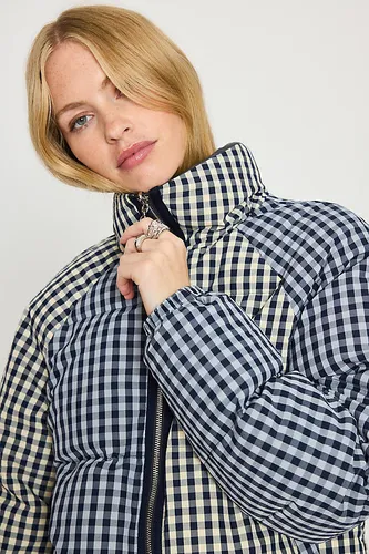 Veste matelassée réversible Opal taille: Uk 6 chez Anthropologie - Damson Madder - Modalova