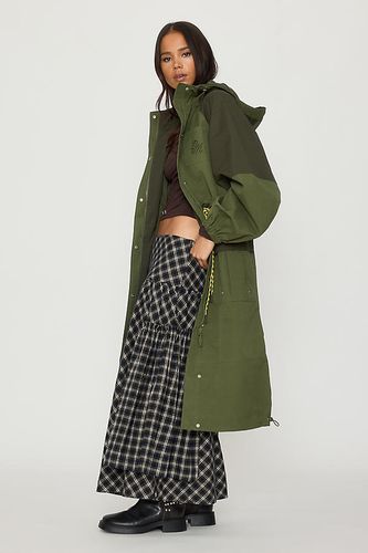 Imperméable Logan en taille: Uk 6 chez Anthropologie - Damson Madder - Modalova