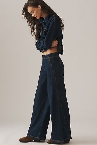 Jeans taille haute à jambes larges avec bords festonnés en , taille: 20 chez Anthropologie - Maeve - Modalova