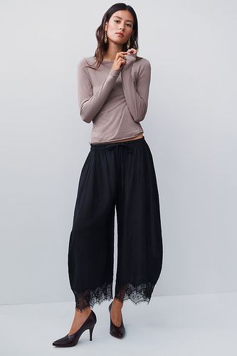 Pantalon court à ourlet en dentelle Reverie en taille: XS - By Anthropologie - Modalova