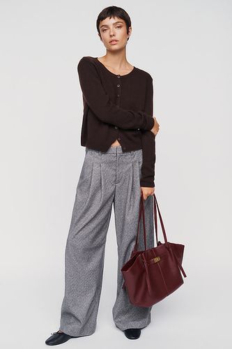 Le pantalon large plissé Avery par : Édition chevrons brossés taille: 2XS chez Anthropologie - Maeve - Modalova
