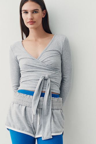 Haut cache-caur à devant croisé en taille: XS chez Anthropologie - Daily Practice - Modalova