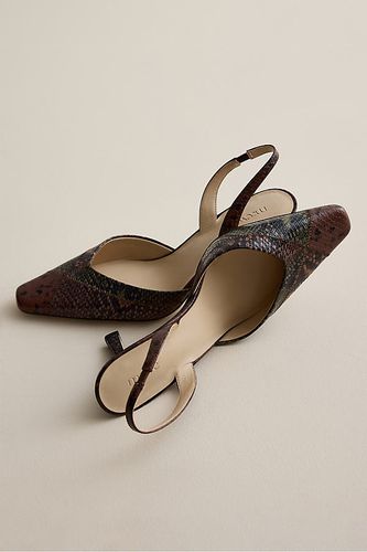 Escarpins à bride arrière en cuir imprimé serpent embossé en taille: F chez Anthropologie - Maeve - Modalova