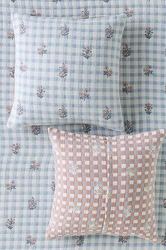 Housse de coussin florale en coton Anja en chez - Anthropologie - Modalova