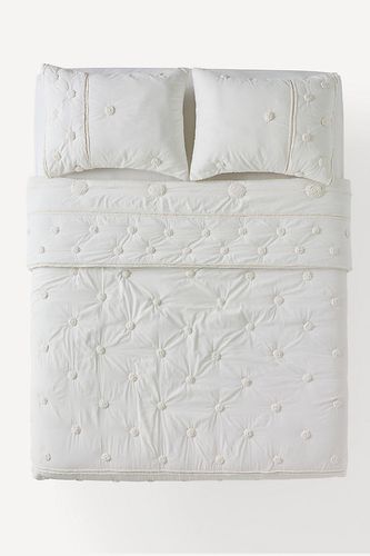 Couvre-lit brodé en coton Charlotte en taille: Sk quilts chez - Anthropologie - Modalova