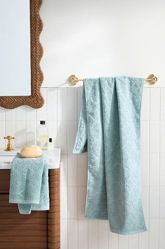 Collection de serviettes de bain Benni en Blue chez - Anthropologie - Modalova