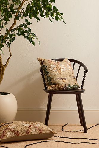 Housse de coussin en jute et coton Diantri chez Anthropologie - nkuku - Modalova