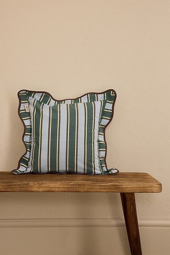 Coussin carré à naud rayé bleu en chez Anthropologie - TBCo - Modalova