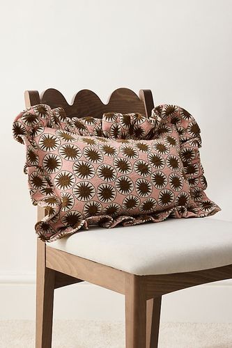 Coussin Étoile en Pink taille: 14" x 20" chez Anthropologie - TBCo - Modalova