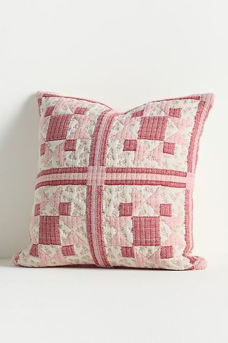 Coussin tissé en jacquard de coton Demitria en Red taille: 18" sq chez - Anthropologie - Modalova