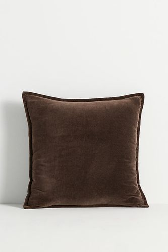 Coussin Trova en velours chez - Anthropologie - Modalova