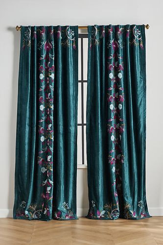 Rideau occultant Fiori en velours brodé à motif floral en taille: 108" chez - Anthropologie - Modalova