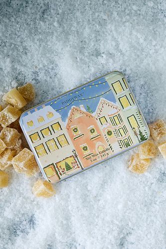 Bougie en boîte Village de Noël Pain d'épices et Vanille chez Anthropologie - Paddywax - Modalova