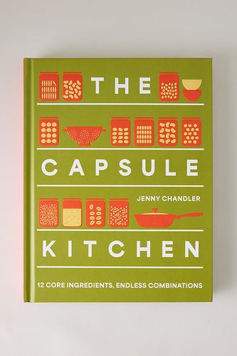 Livre " The Capsule Kitchen: 12 Core Ingredients, Endless Combinations" en Green chez - Anthropologie - Modalova