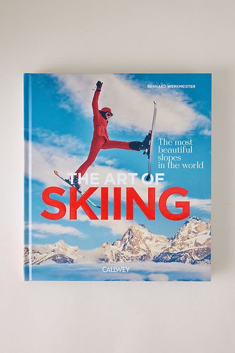 Livre The Art of Skiing: Iconic Slopes Around the Globe en Blue chez - Anthropologie - Modalova