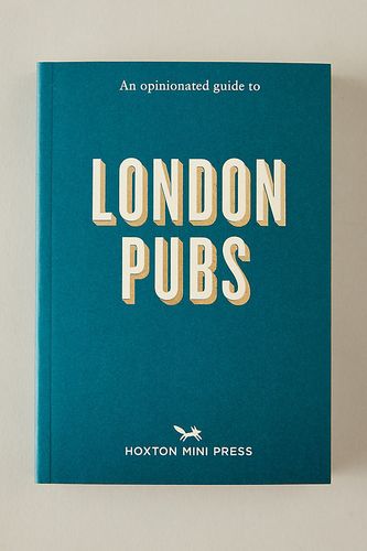 Un Guide Subjectif des Pubs de Londres en Blue chez - Anthropologie - Modalova
