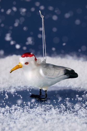 Boule de Noël en forme de mouette par en Grey chez Anthropologie - Sass & Belle - Modalova