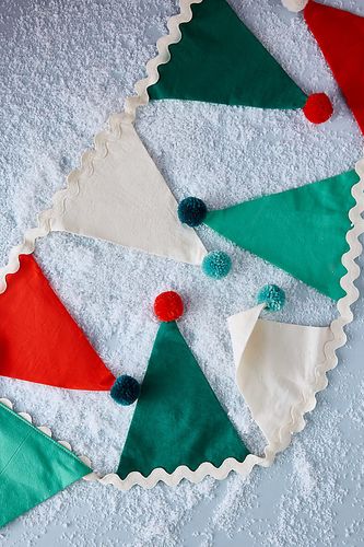 Guirlande de drapeaux à pompons de Noël chez Anthropologie - Meri Meri - Modalova