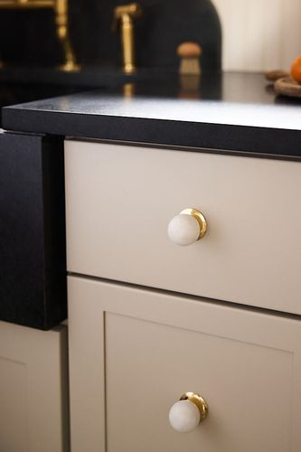 Bouton en marbre Boone en White chez - Anthropologie - Modalova