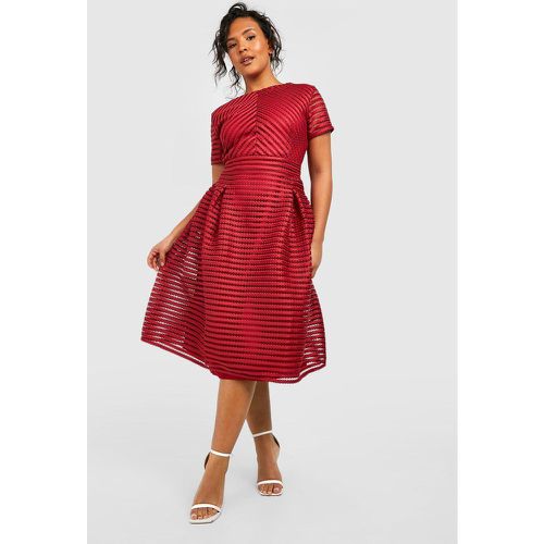 Grande Taille - Robe Mi-Longue Ample Texturée - boohoo - Modalova