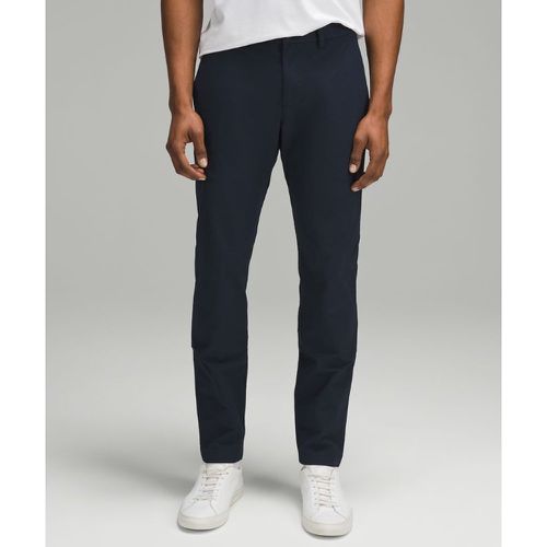 – Pantalon chino ABC coupe slim Coton VersaTwill extensibles – 86 cm – Bleu – Taille 28 - lululemon - Modalova