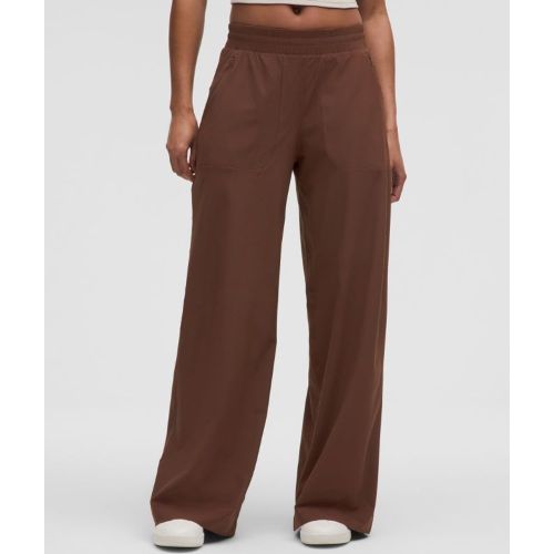 Un pantalon si léger et aéré que vous voudrez le porter, même par temps chaud. Le tissu Swift évacue la sueur et sèche rapidement pour vous gard - 155863009 - Modalova