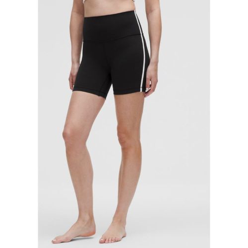 “ Short Align Ã  bande latÃ©rale taille hautes â€“ 15 cm â€“ Noir/Blanc â€“ Taille 0 - lululemon - Modalova