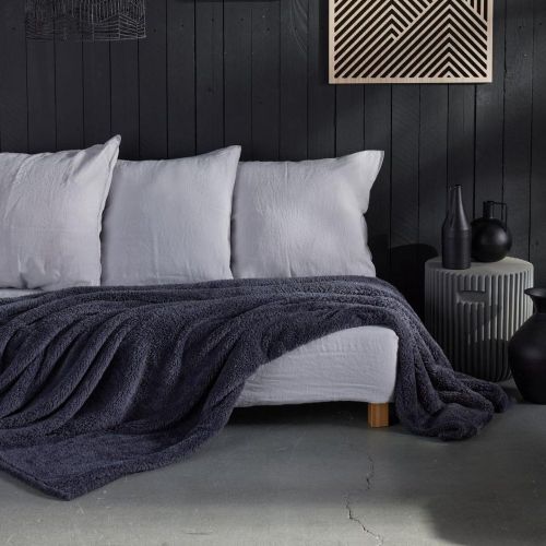 Plaid Teddy en Polyester 130 x 180 BIEN AU CHAUD Fusain - Today - Modalova