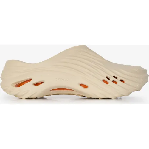 Echo Wave Beige - Crocs - Modalova