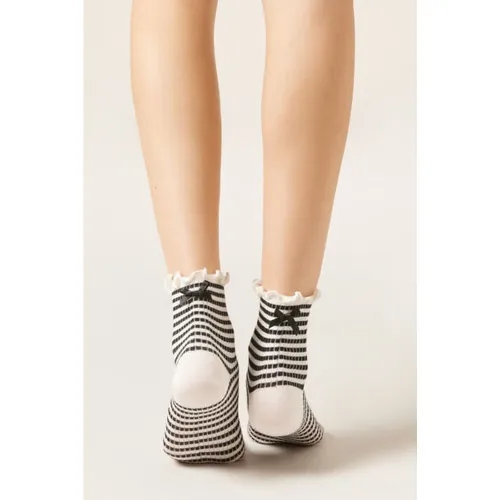 Chaussettes à rayures et nœud Taille TAILLE UNIQUE - Calzedonia - Modalova
