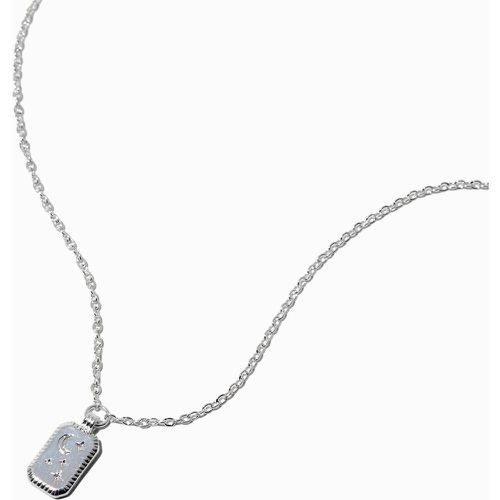 Collier avec mini pendentif carré lune et étoiles gravées couleur - Claire's - Modalova