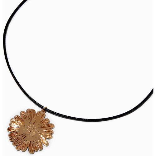 Collier à pendentif en cordon fleur de type croquis couleur dorée - Claire's - Modalova