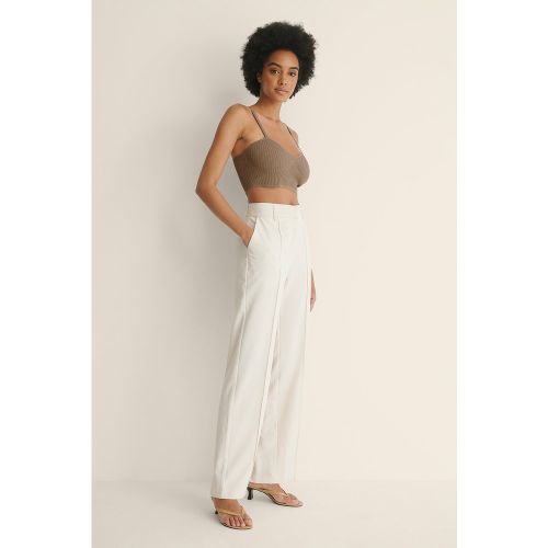 Pantalon de costume fendu à l'arrière - Offwhite - NA-KD Classic - Modalova