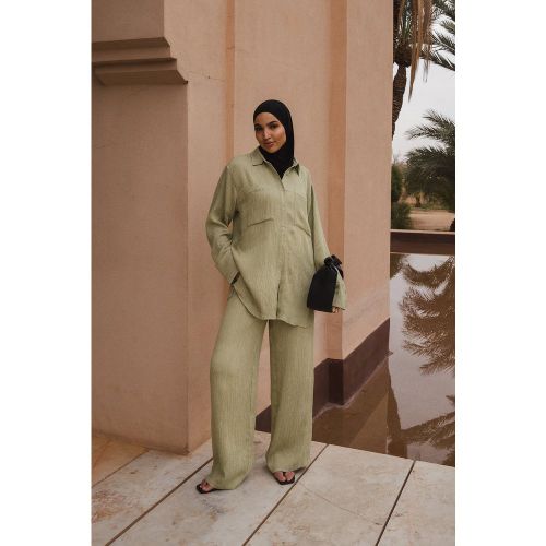 Pantalon droit élastique - Green - Oumayma & Khaoula x NA-KD - Modalova