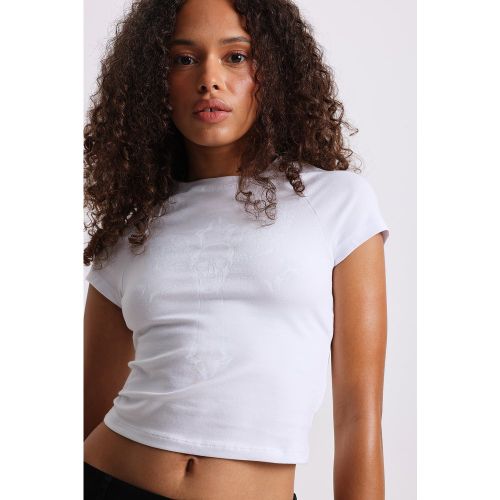 T-shirt Baby Tee imprimé - White - Ocean Lewis x NA-KD - Modalova