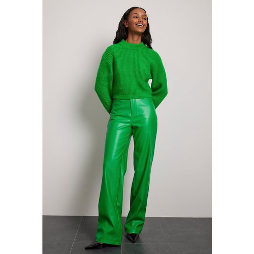 Pantalon faux cuir - Green - Belen Hostalet x NA-KD - Modalova
